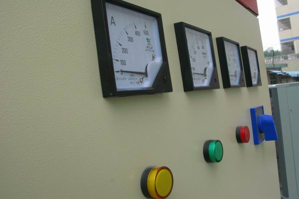 曹县配电柜-3683讲讲配电柜注意事项